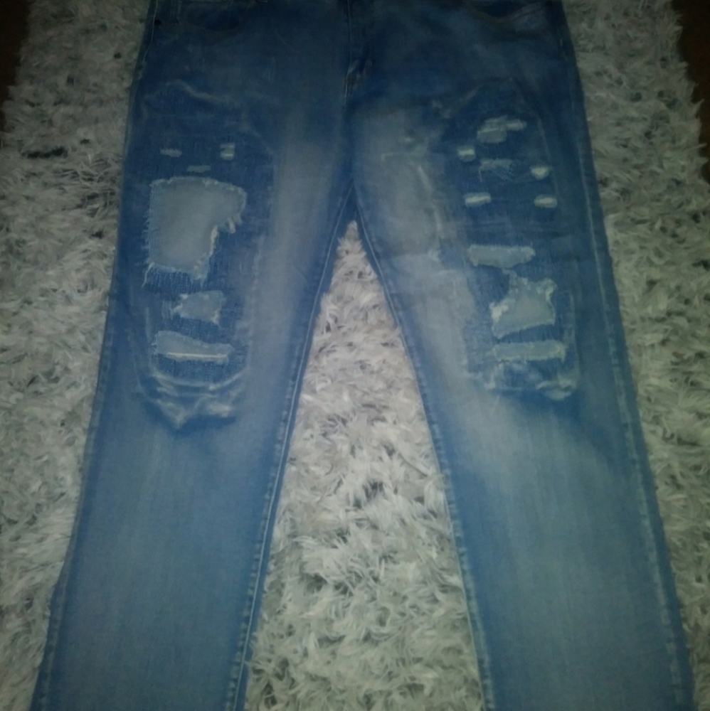 V.i.p. super distressed jeans size 24 like…